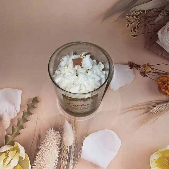 Euphoria Candle - Picture 2 of 2